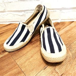 UGG Australia Women DELIZAH SIZE 9 Navy Cream Stripe Slip-On Boat Shoes 1004292